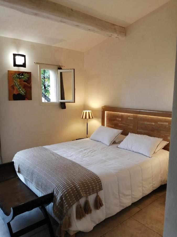 Mas De La Coste Bed & Breakfast *