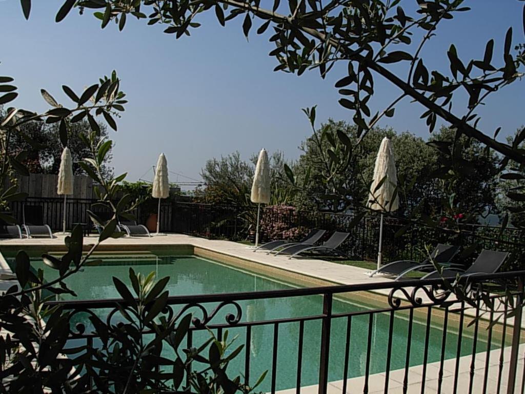 Mas De La Coste Bed & Breakfast *