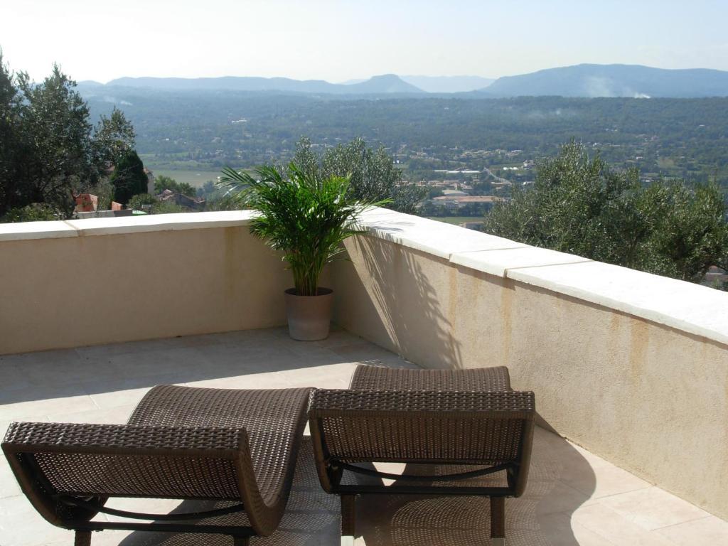 Mas De La Coste Bed & Breakfast Fayence
